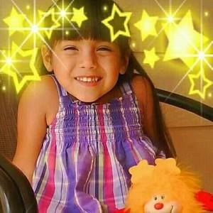 Meet your Posher, Reyna